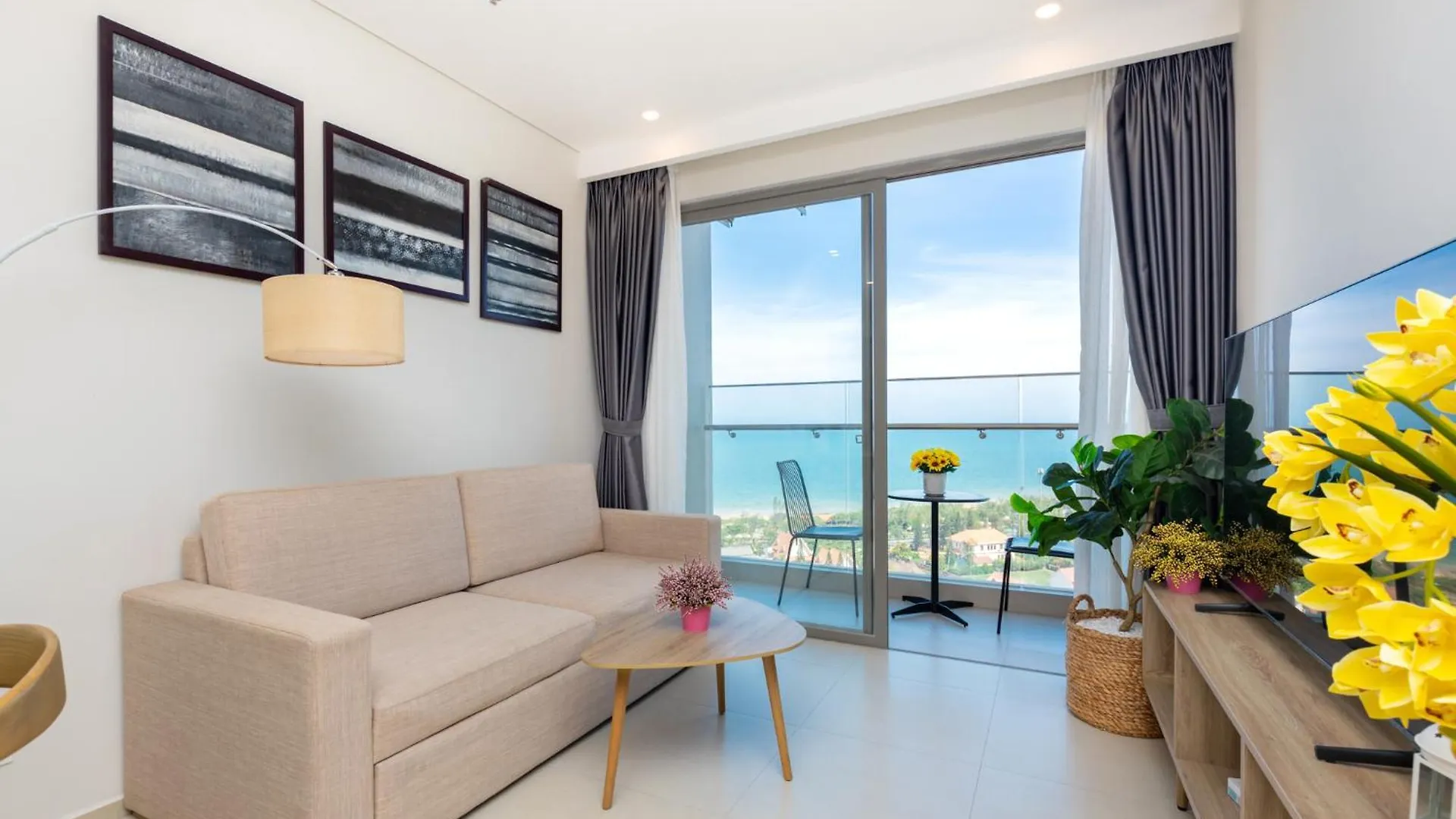 Tue Lam Homestay - The Song Vung Tau Apartment